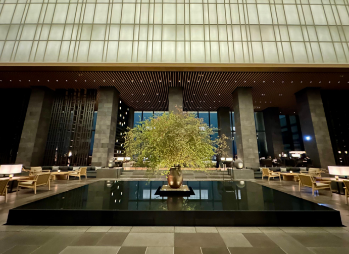 10 Best Luxury Resorts in the World to Visit in 2025 2 Aman Tokyo is a top pick for luxury in 2025. It's in Tokyo's heart, mixing old Japan with new style.